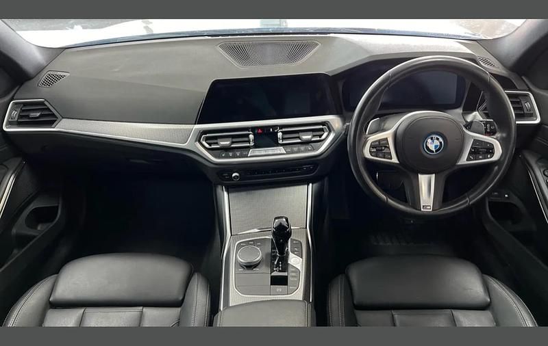 Used BMW 330e M Sport 292 HP (214 kW) 2022 Mineral grey metallic Estate