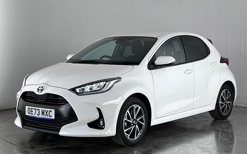 Used Toyota Yaris Hybrid Design 116 HP (85 kW) 2025 Hatchback