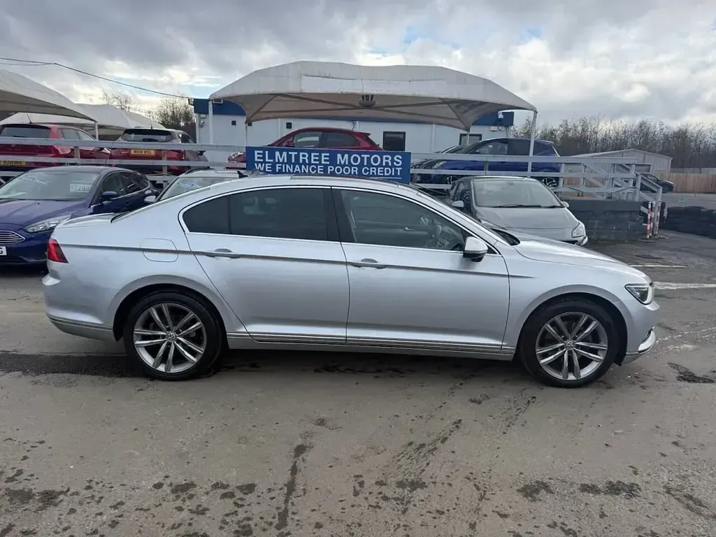 Begagnad VW Passat GT 150 HK (110 kW) 2017 Silver Sedan