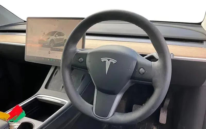 Usado Tesla Model Y Long Range AWD 286 kW (389 CV) 2025 SUV