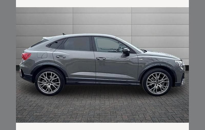 Used Audi Q3 Design 190 HP (139 kW) 2025 Grey SUV