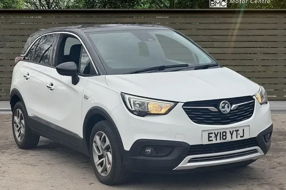 Used Vauxhall Crossland X S 130 HP (95 kW) 2018 White SUV