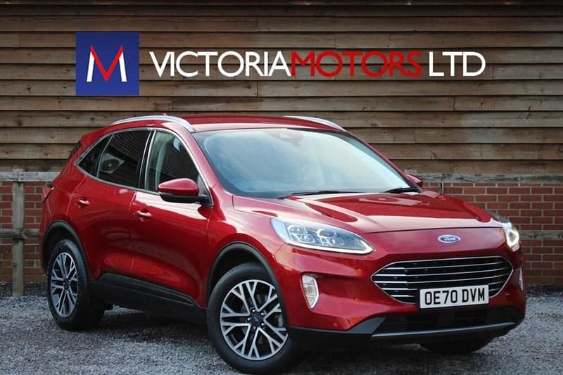 Used Ford Kuga Titanium 120 HP (88 kW) 2020 Red SUV