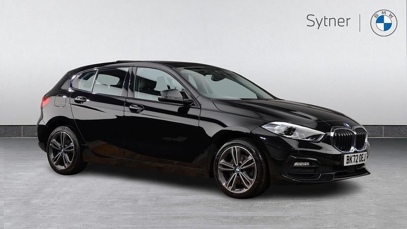 Used BMW 118 Sport Line 134 HP (98 kW) 2023 Black Hatchback