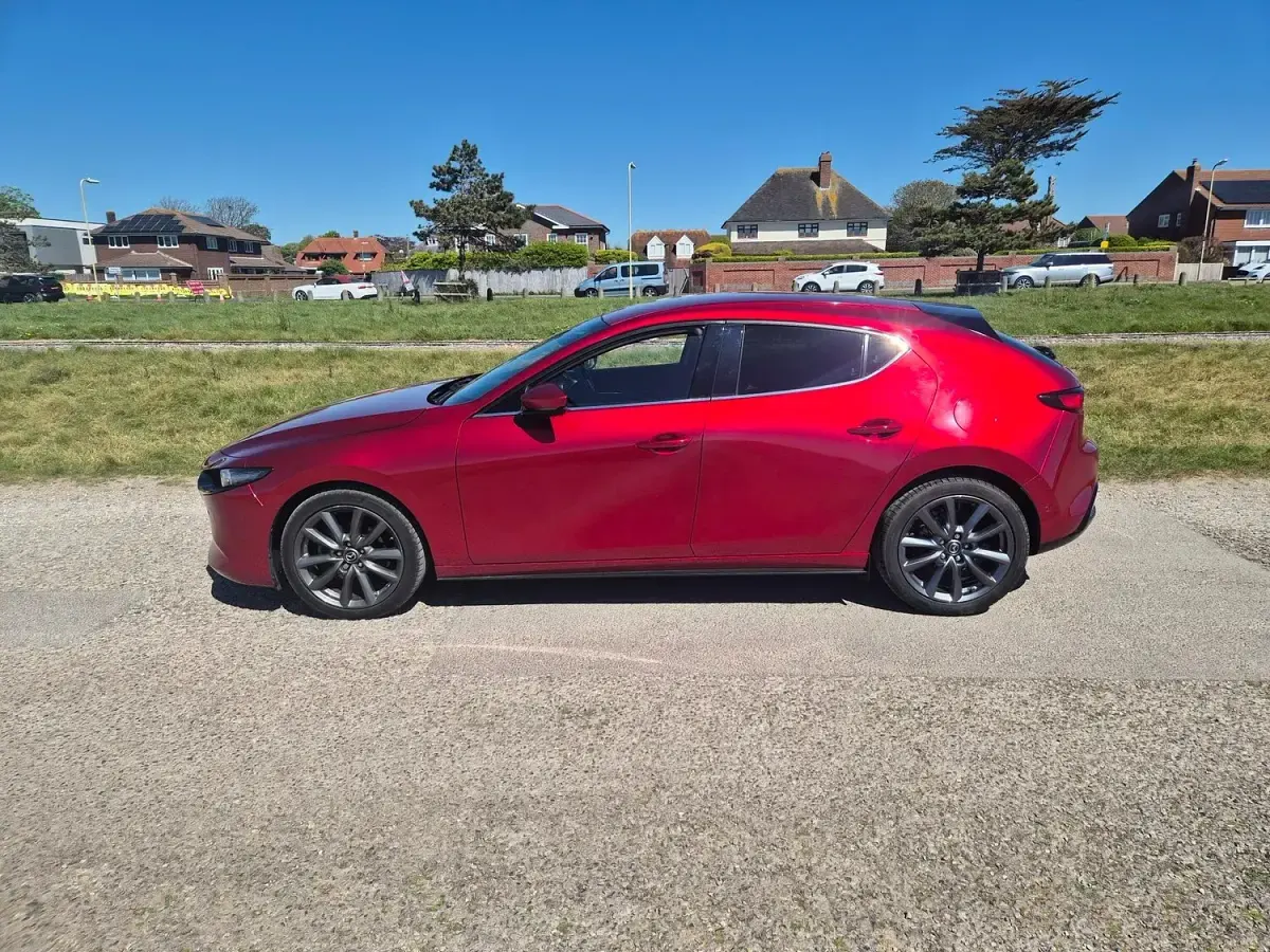 Used Mazda 3 Inclusive 162 HP (119 kW) 2021 Red Hatchback