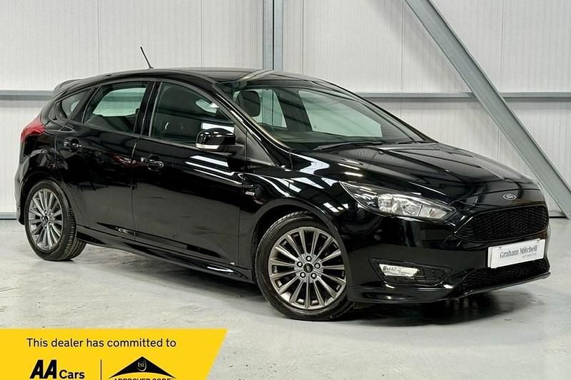 Black Used 2017 Ford Focus ST-Line Hatchback | £6,995 (Fair price) - Image 1/1