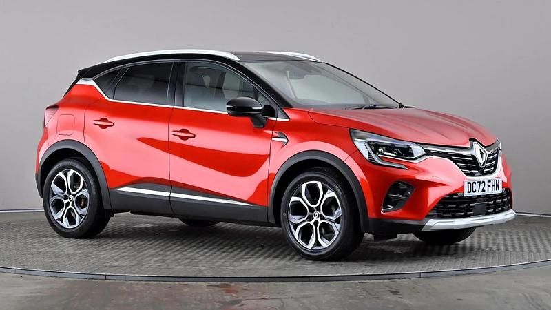 Used Renault Captur Techno 91 HP (66 kW) 2023 Red/black SUV
