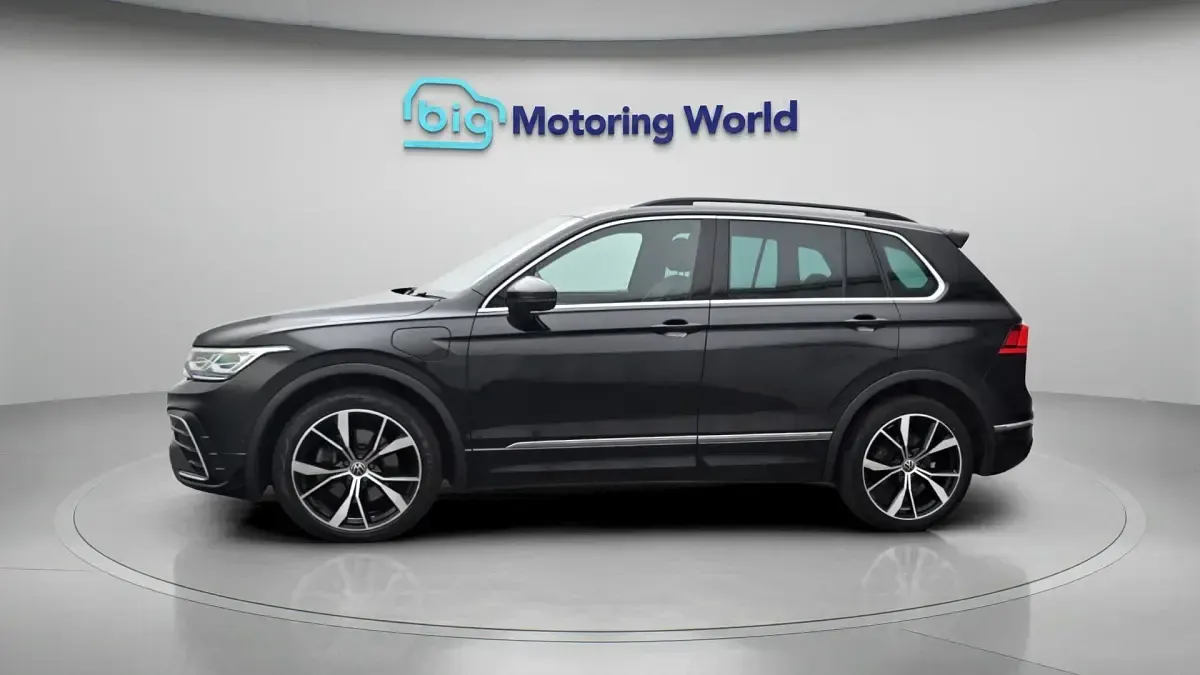 Used VW Tiguan R-line 242 HP (177 kW) 2024 SUV
