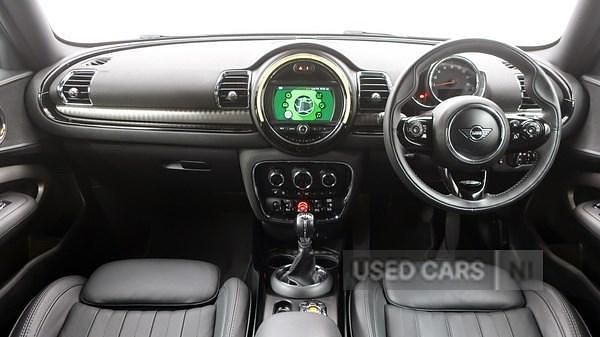 Used Mini Cooper Clubman Exclusive 192 HP (141 kW) 2019 Black Estate