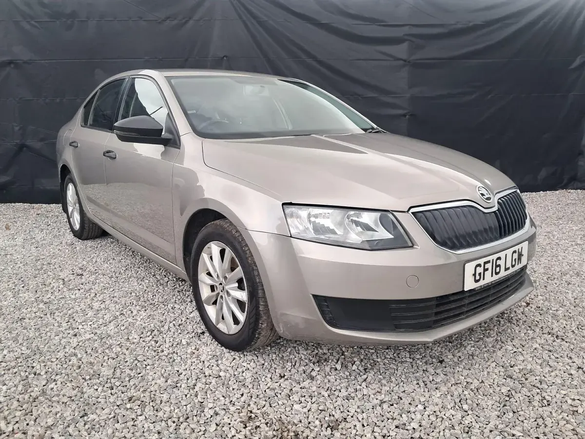 Used Skoda Octavia 2016 Beige Estate