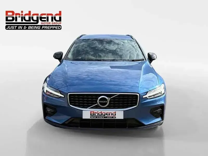 Used Volvo V60 R-Design 2020 Blue Estate
