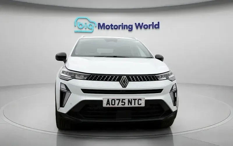 Used Renault Captur Techno 91 HP (66 kW) 2025 White SUV