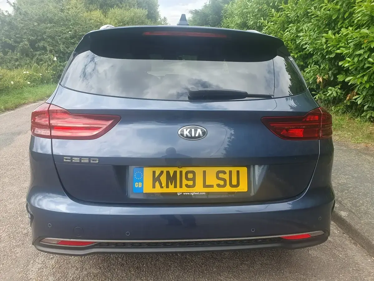 Used Kia Ceed 136 HP (100 kW) 2019 Blue Hatchback