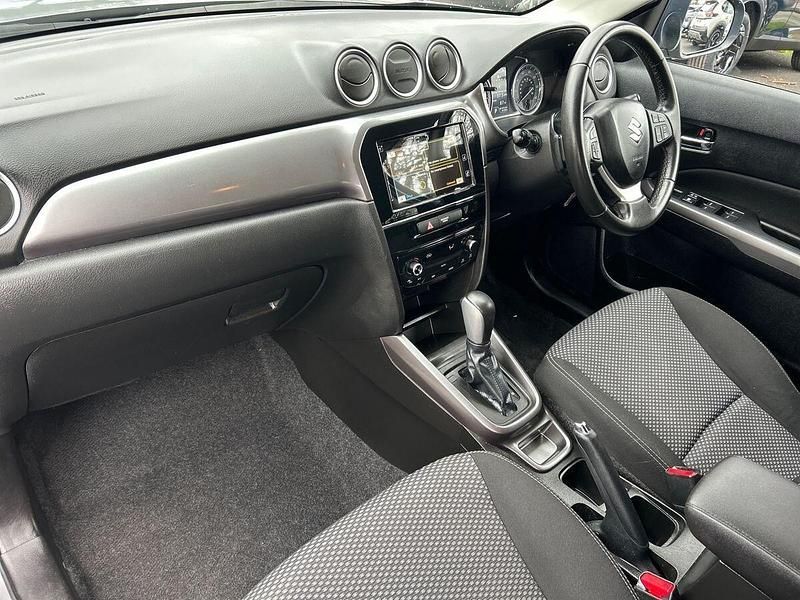 Second-hand Suzuki Vitara SZ-T 111 CP (81 kW) 2020 Gri SUV