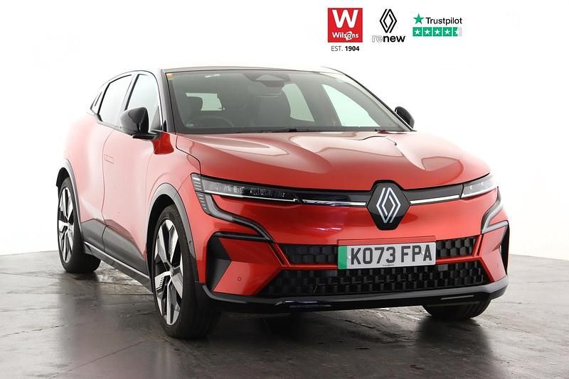 Red/black Used 2024 Renault Mégane Techno Hatchback | £22,299 (Fair price) - Image 1/1