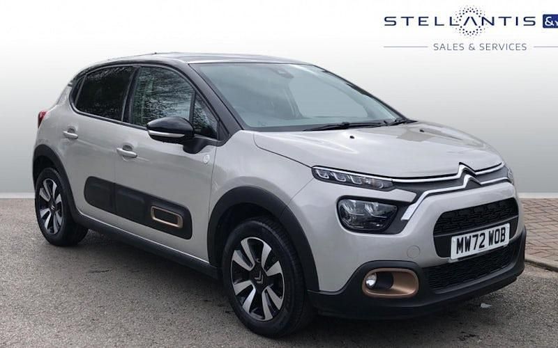 Used Citroën C3 PureTech 83 HP (61 kW) 2022 Red Hatchback