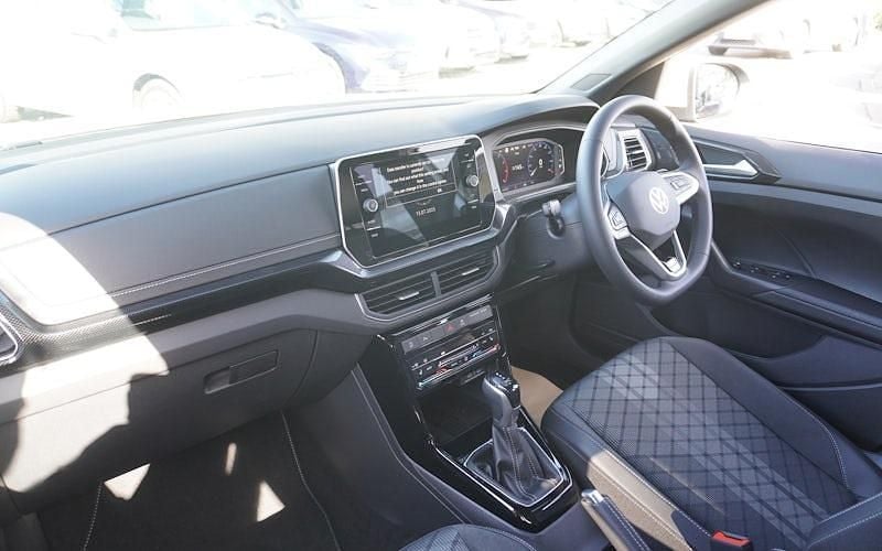 Used VW T-Cross R-line 116 HP (85 kW) 2025 SUV