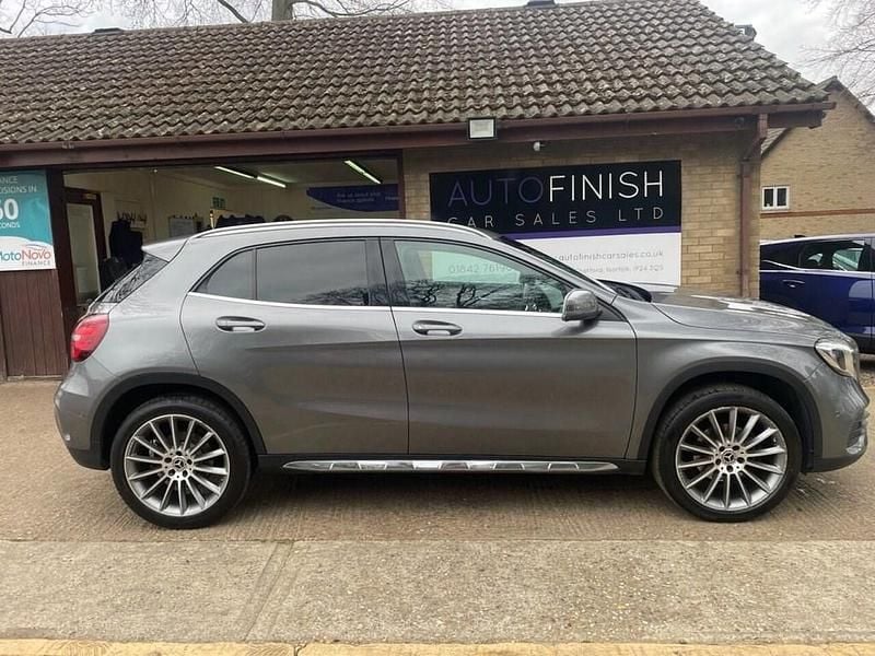 Used Mercedes GLA180 AMG line 122 HP (89 kW) 2019 Grey SUV