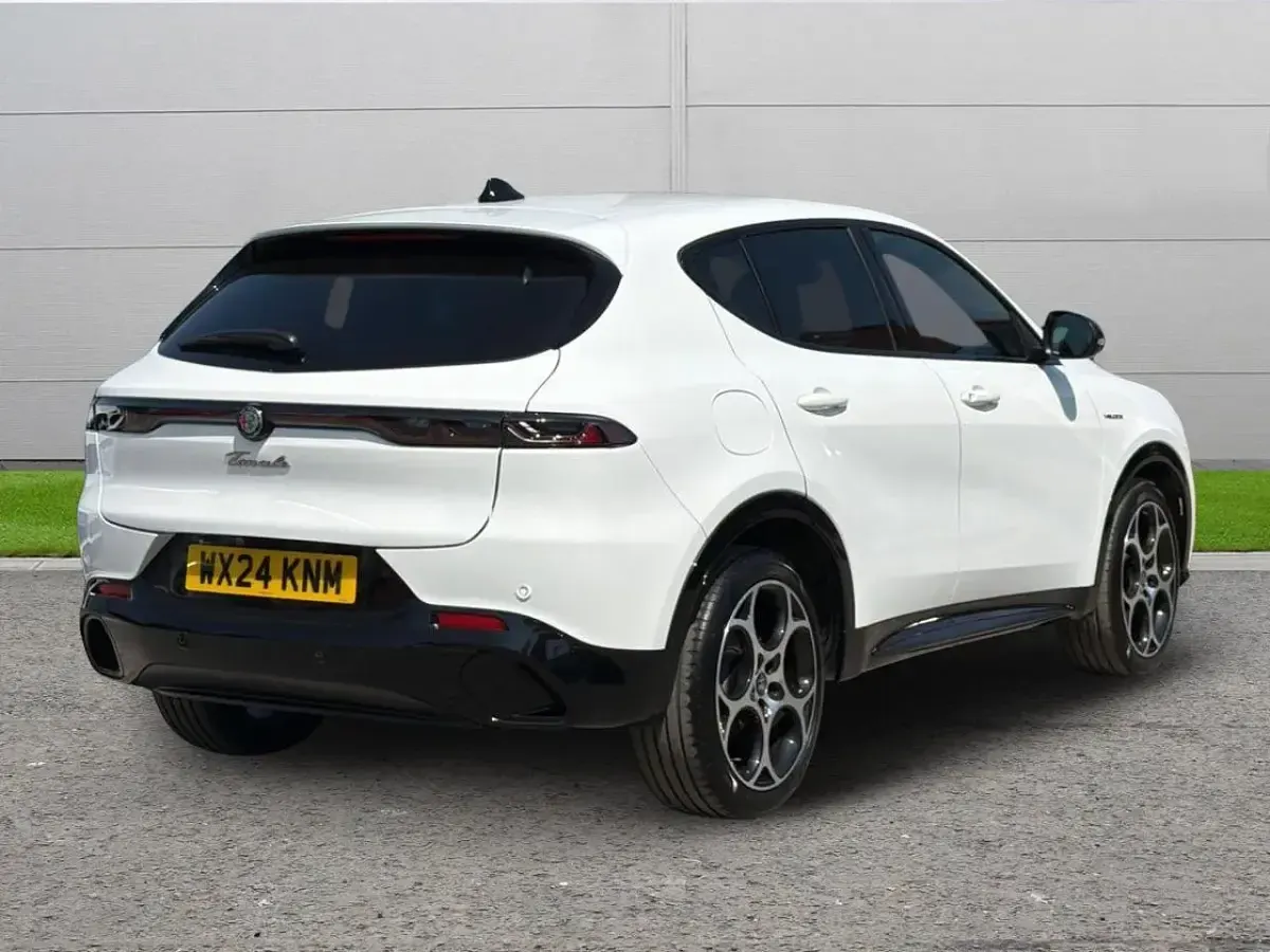 Used Alfa Romeo Tonale Veloce 158 HP (116 kW) 2024 White SUV