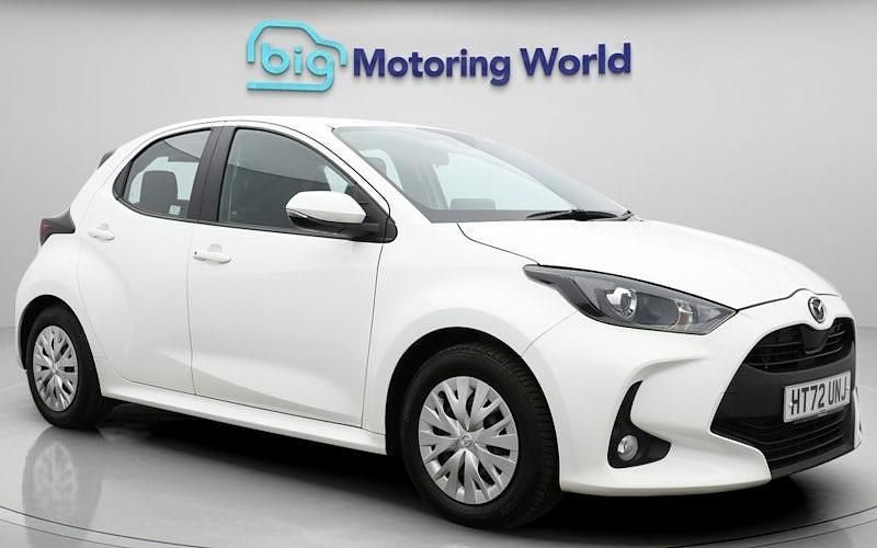 Used Mazda 2 116 HP (85 kW) 2023 White Hatchback