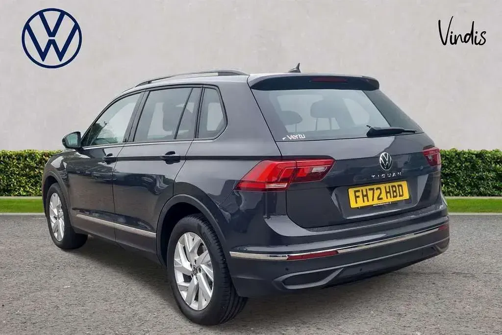 Used VW Tiguan Life 128 HP (94 kW) 2023 Grey SUV