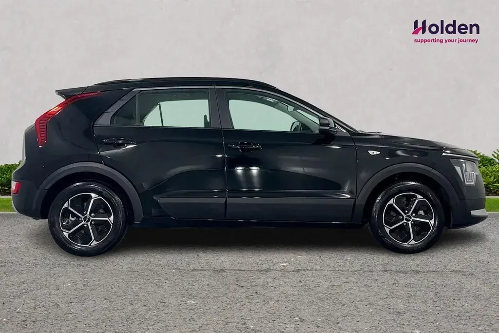 Used Kia Niro 2024 Black SUV