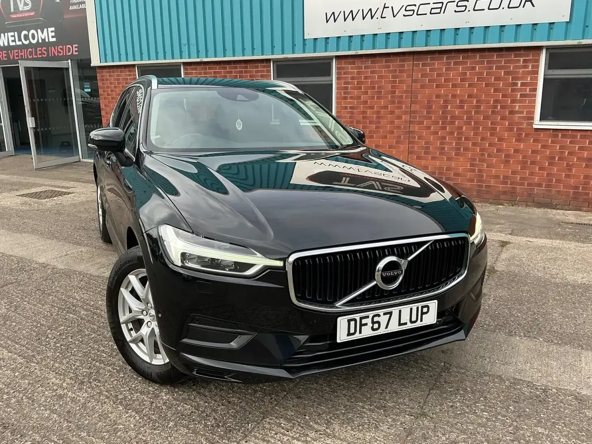 Used Volvo XC60 Momentum 190 HP (139 kW) 2017 Black SUV
