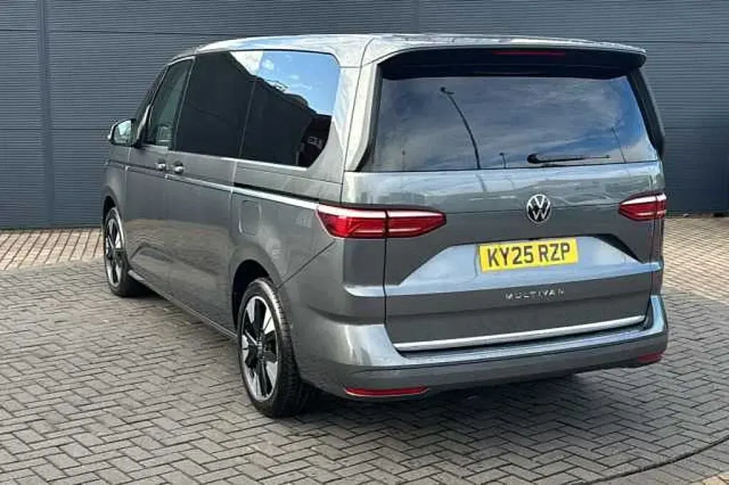 Used VW Multivan Style 150 HP (110 kW) 2025 Grey MPV