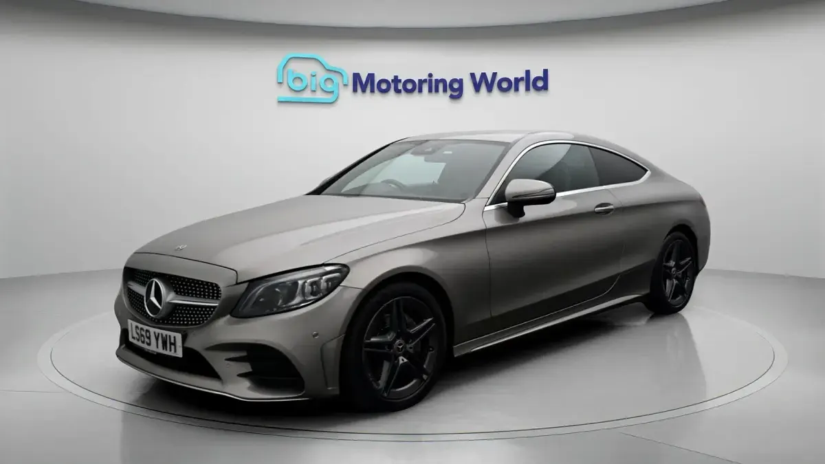Used Mercedes C200 AMG line 198 HP (145 kW) 2020 Silver Coupe