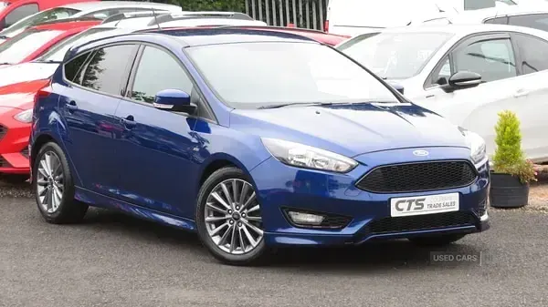 Used Ford Focus ST-Line 140 HP (102 kW) 2018 Blue Hatchback
