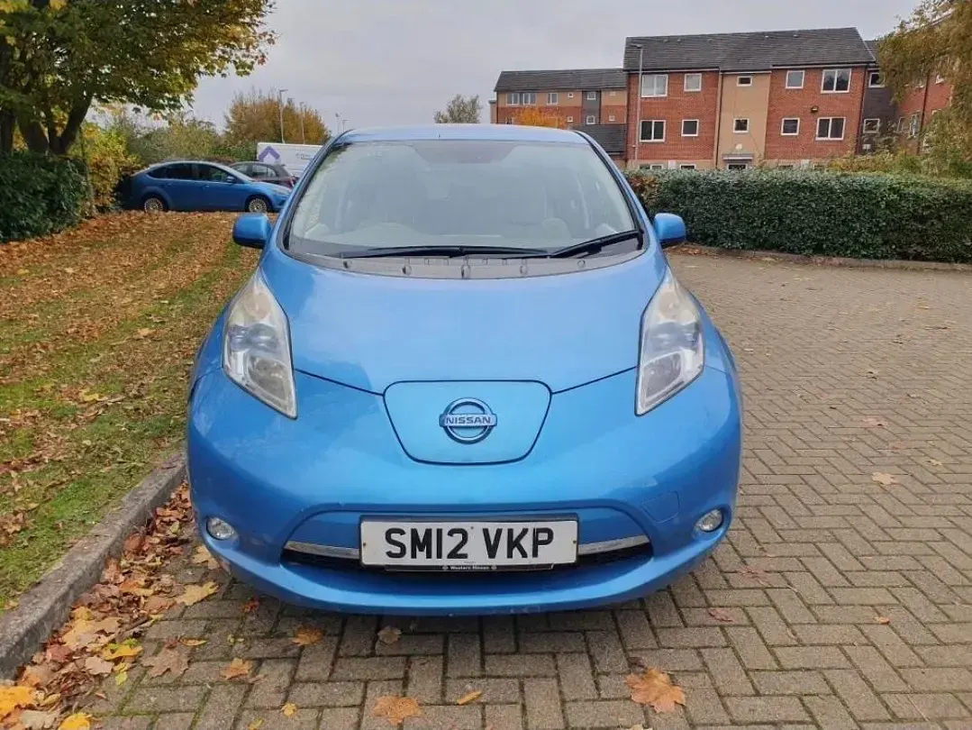 Used Nissan Leaf 80 kW (109 HP) 2012 Blue Hatchback