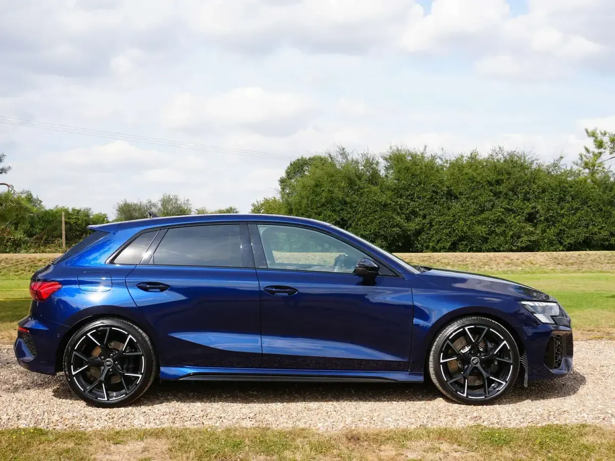 Used Audi RS3 Comfort 400 HP (294 kW) 2024 Blue Sedan