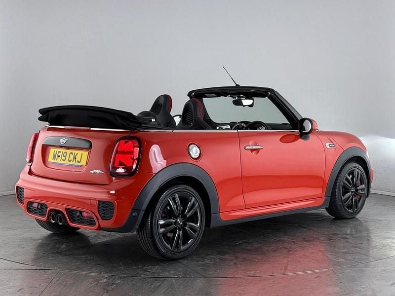Used Mini John Cooper Works Cabriolet 231 HP (169 kW) 2018 Orange Cabriolet