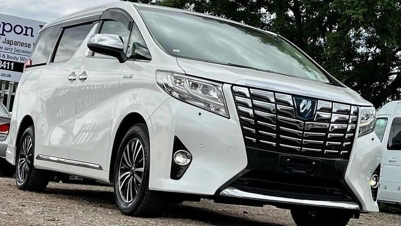 White Used 2024 Toyota Alphard Executive MPV | £27,499 (Fair price) - Image 1/4