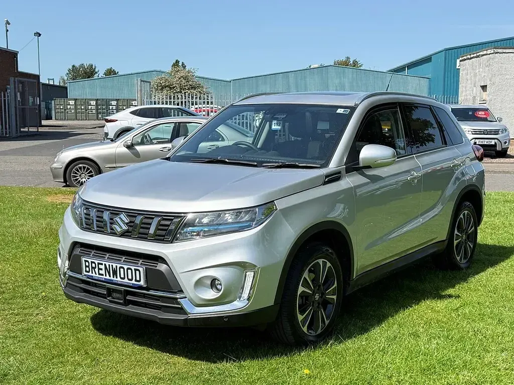 Used Suzuki Vitara SZ5 129 HP (94 kW) 2023 Silver SUV