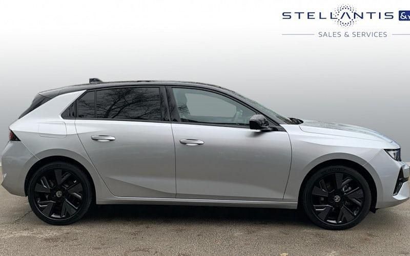 Used Vauxhall Astra 114 kW (156 HP) 2025 Hatchback