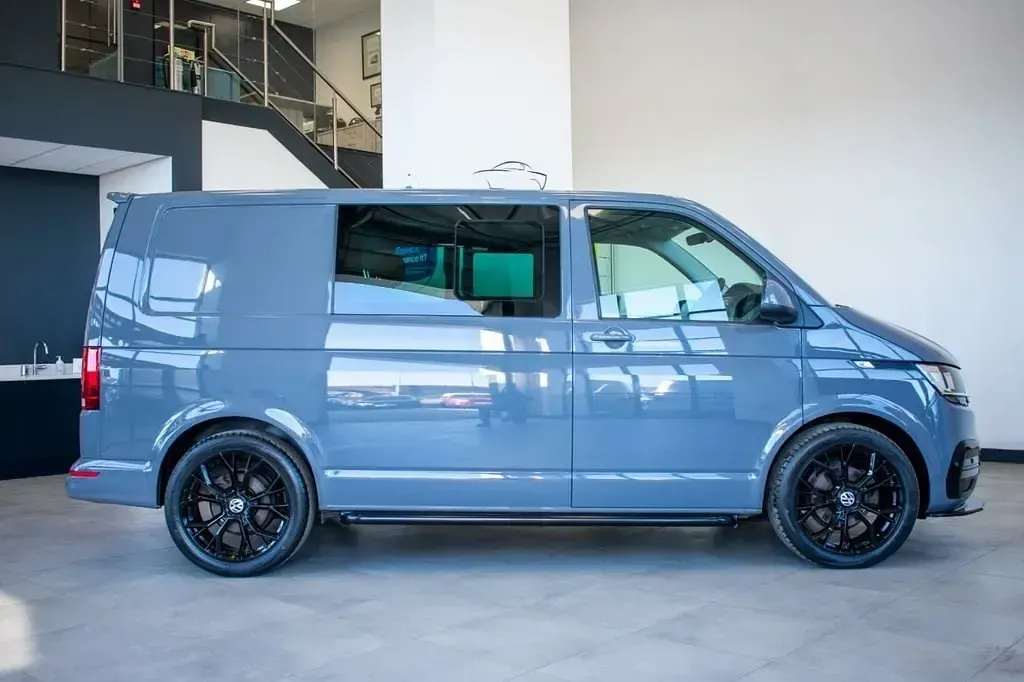 Używany VW Transporter Startline 150 KM (110 kW) 2022 Szary Van