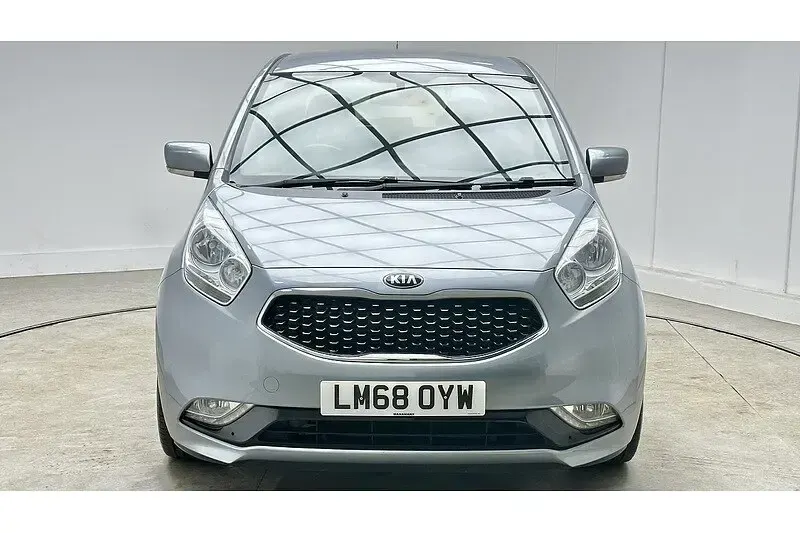 Used Kia Venga 125 HP (91 kW) 2018 Silver Hatchback