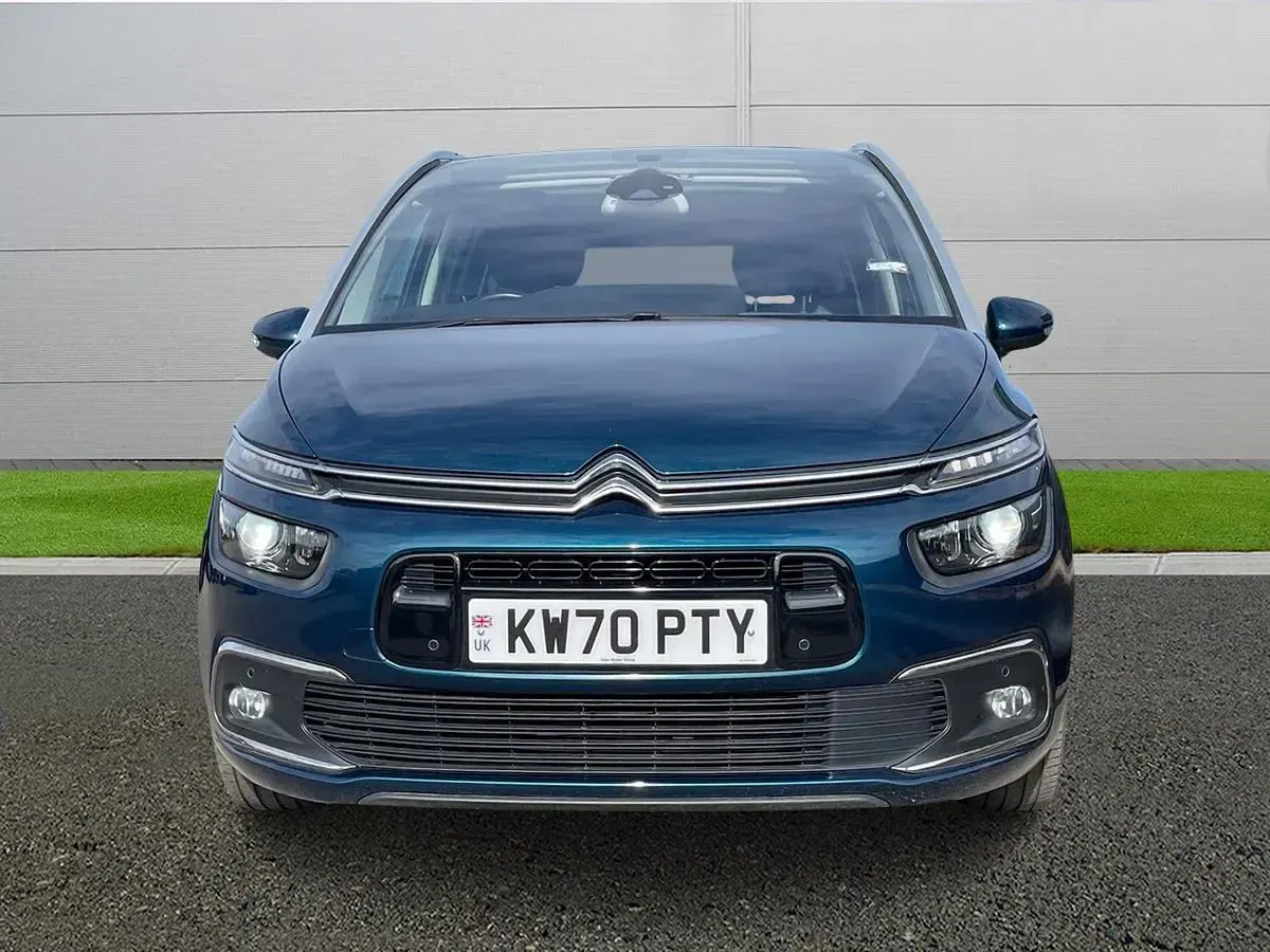 Used Citroën Grand C4 Picasso Flair 130 HP (95 kW) 2021 Blue MPV