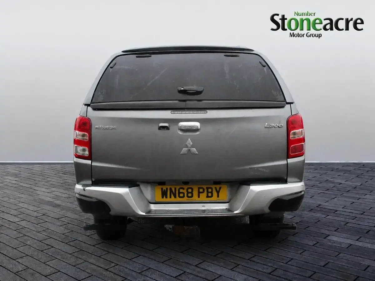Used Mitsubishi L200 Warrior 181 HP (133 kW) 2018 Grey Pickup