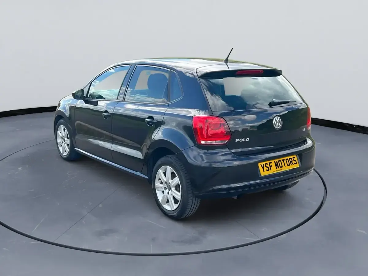 Used VW Polo SEL 105 HP (77 kW) 2012 Black Hatchback