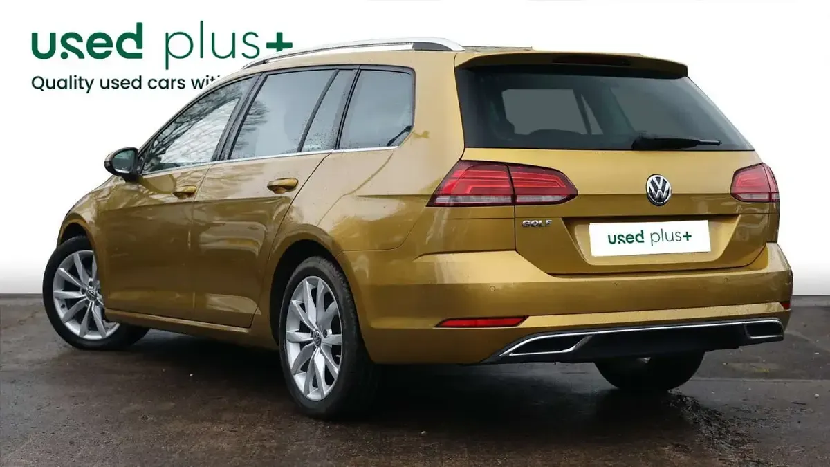 Used VW Golf VII GT 115 HP (84 kW) 2018 Yellow Estate