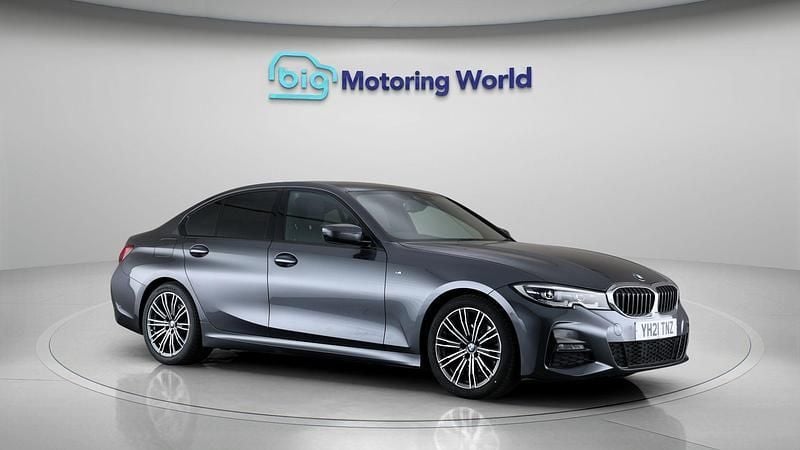 Used 2021 BMW 320 M Sport Sedan | £22,900 (Fair price) - Image 1/2
