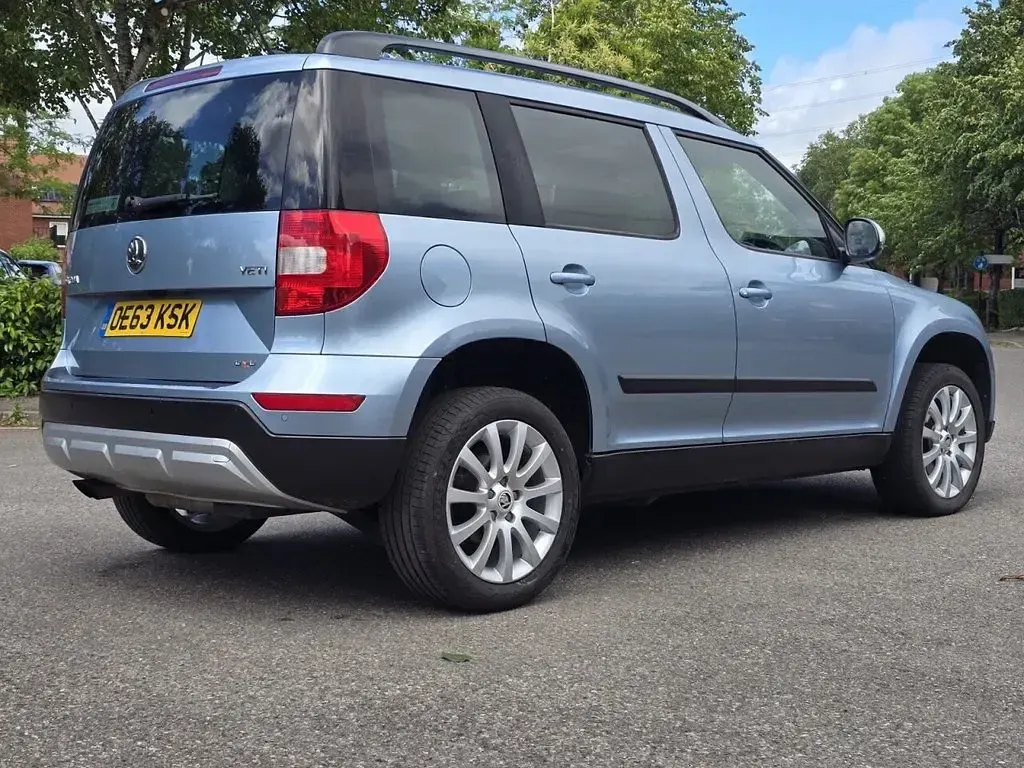 Used Skoda Yeti Elegance 140 HP (102 kW) 2014 Blue SUV