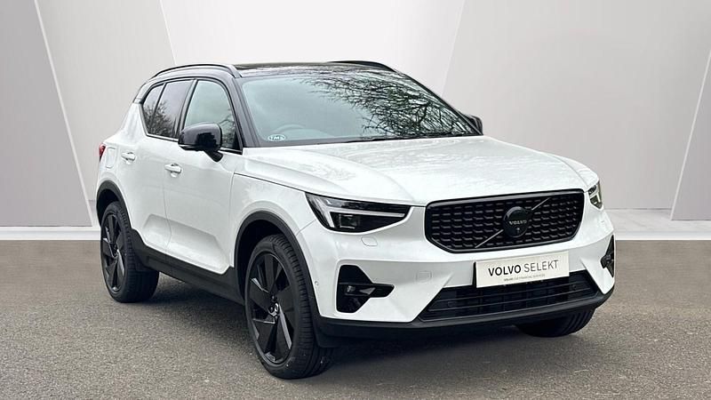 New Volvo XC40 Ultra 2026 White SUV