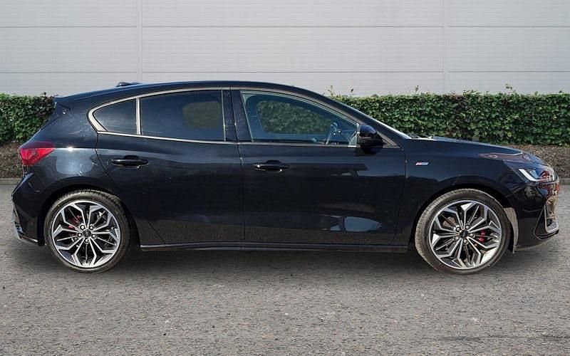 Used Ford Focus ST-Line 155 HP (114 kW) 2022 Hatchback