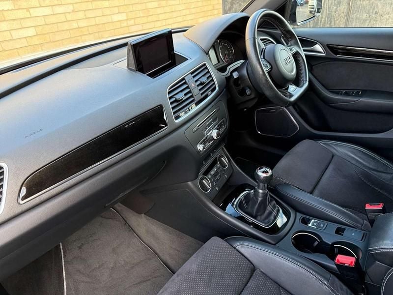 Used Audi Q3 Black Edition 150 HP (110 kW) 2018 White SUV