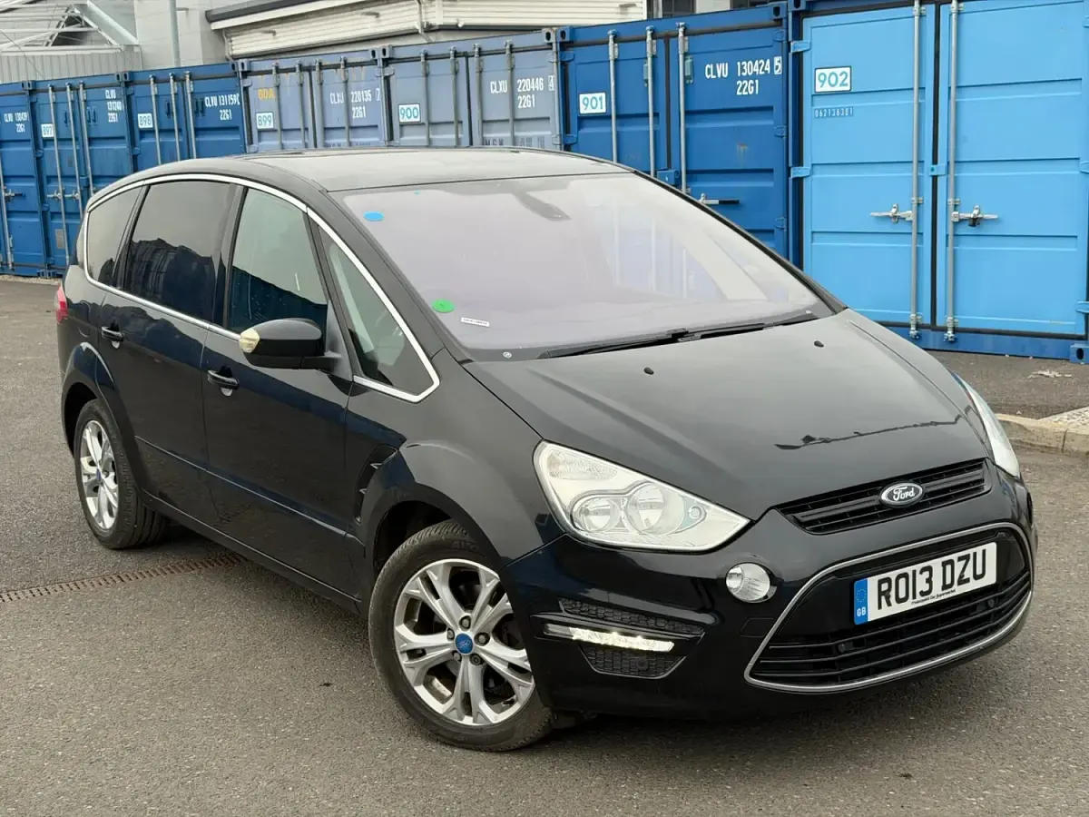 Used Ford S-MAX Titanium 163 HP (119 kW) 2013 Black MPV