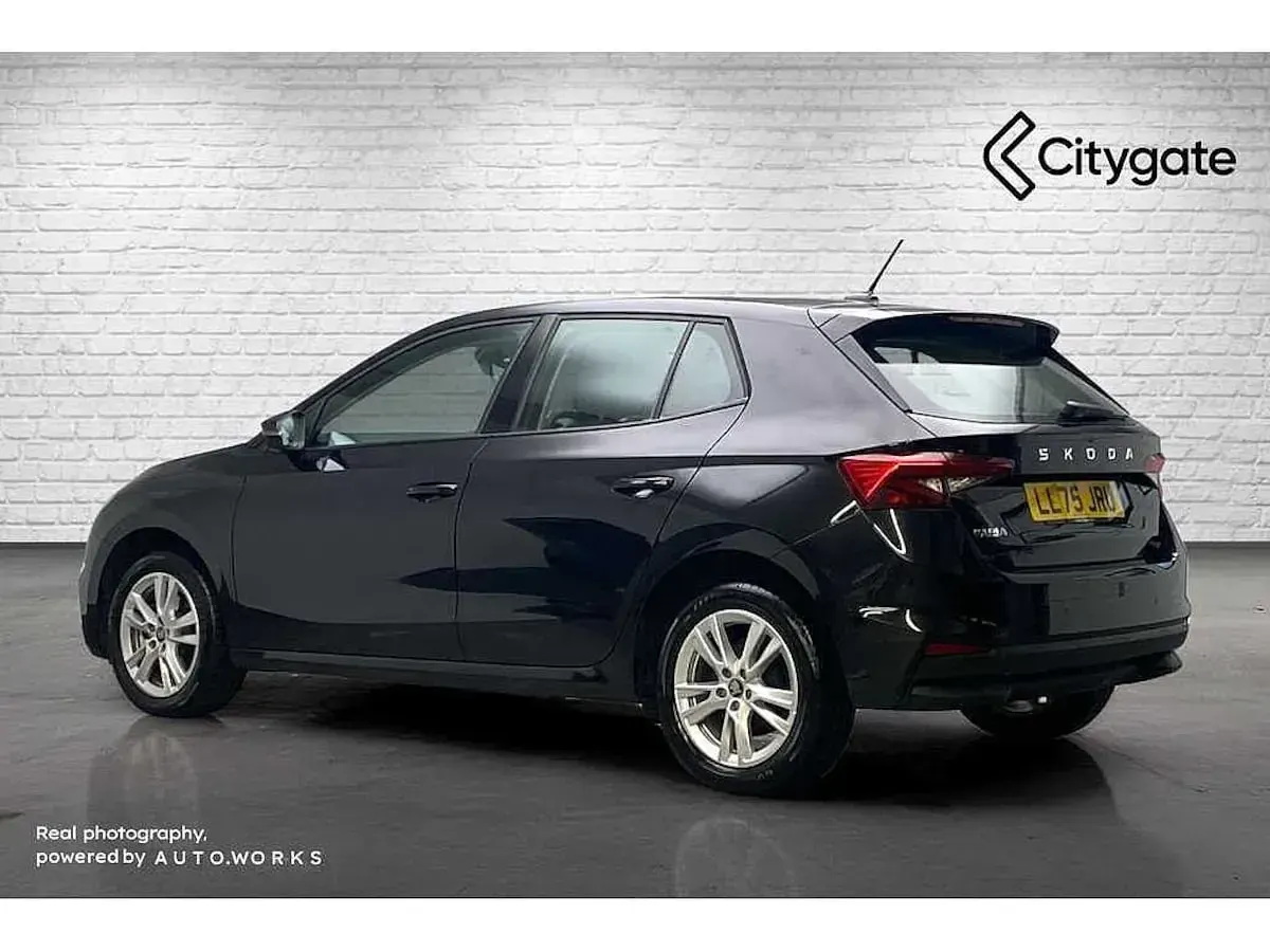 Used Skoda Fabia SE 85 HP (62 kW) 2025 Black magic pearl effect Hatchback