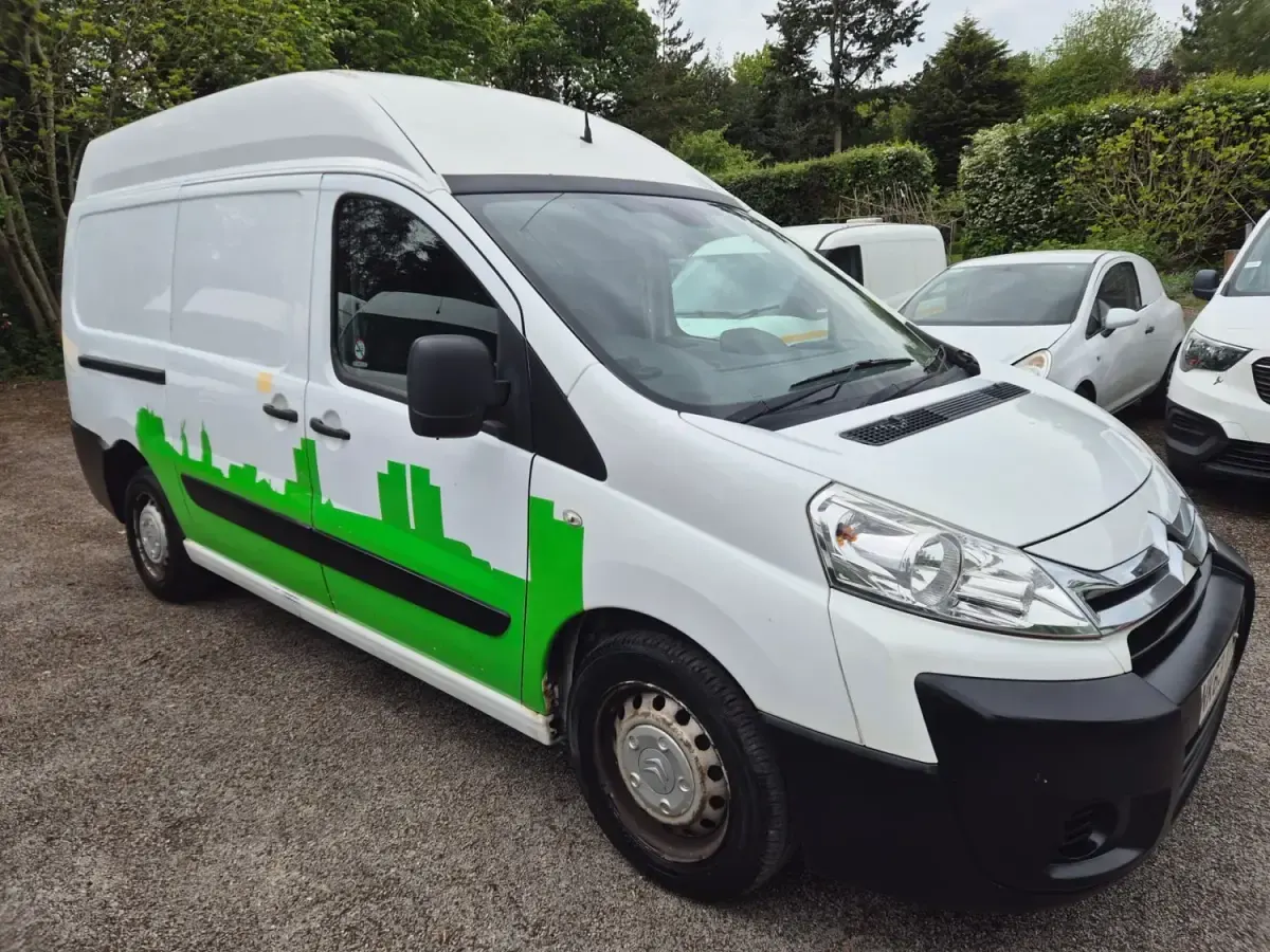 Usado Citroën Dispatch 125 HP (91 kW) 2013 Branco Monovolume